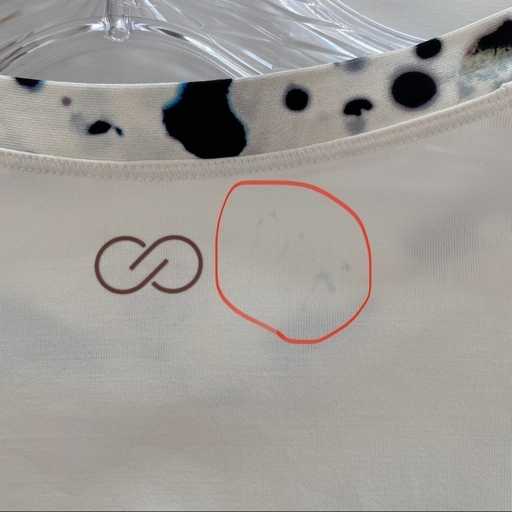 Calia Carrie Underwood White Long Sleeve Rash Guard Swimsuit top Size M - Picture 10 of 11